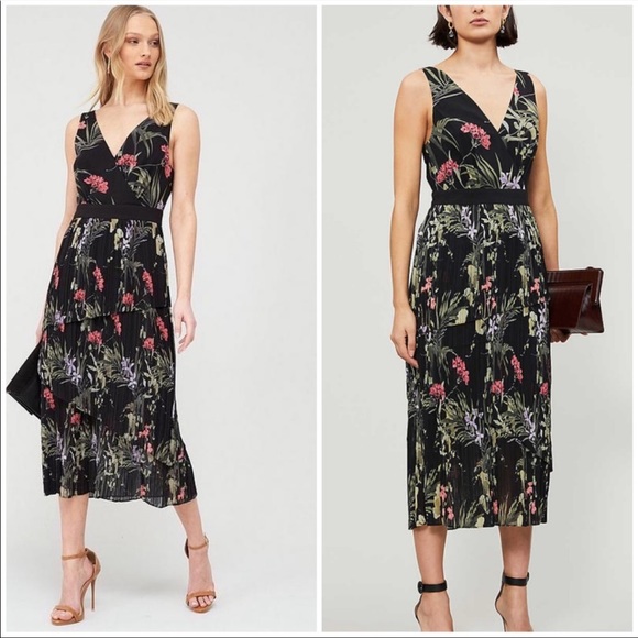 Ted Baker Dresses & Skirts - TED BAKER NWT Malinae Highland Tiered Pleated Floral Printed V Neck Midi Dress